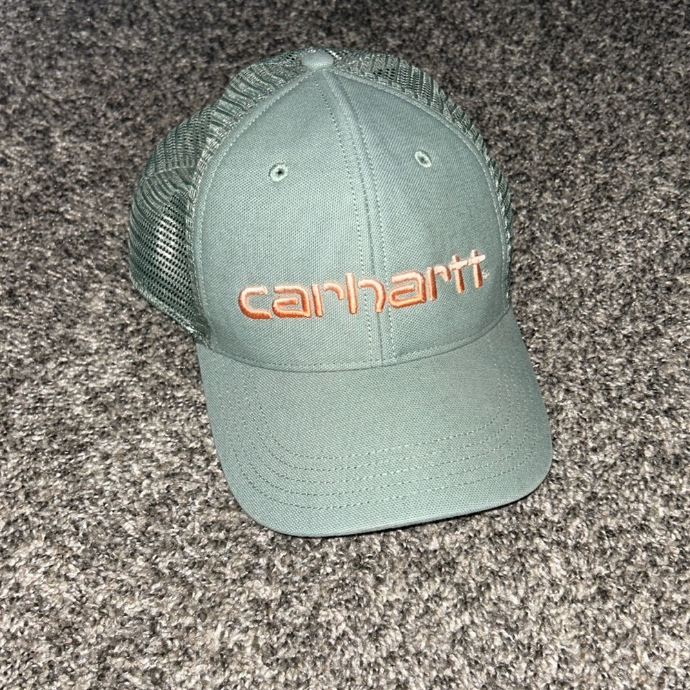 Carhartt hat